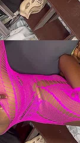 My Friend Girlfriend Opened Her Pussy for Me to Fuck