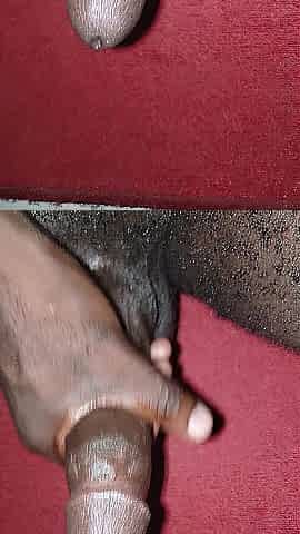 Afro hunk malik playing with his schlong and cum