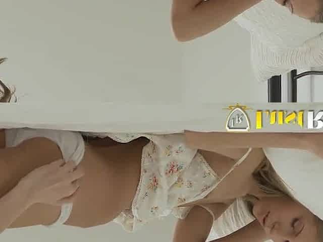 Slim Stepsister teens angelica and demi having lesbo se