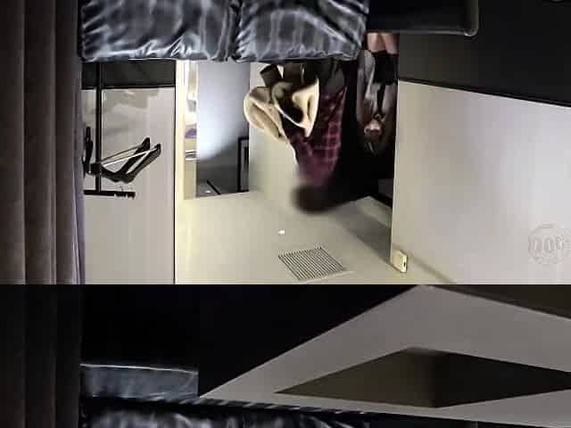 Amateur asian stepsister teen eating pussy in high def