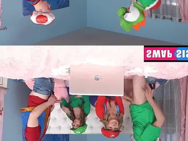 Viral Stream Turns into a Step Sibling Foursome - Swapsister