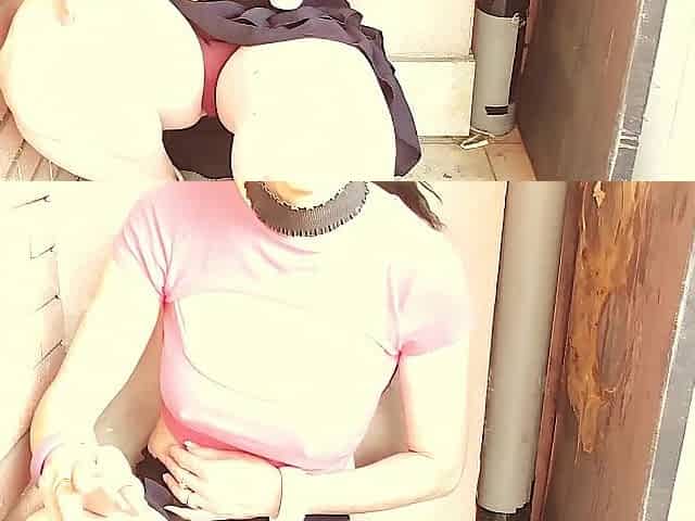 Smokin' Sissy Masturbate Herself in an Alleyway