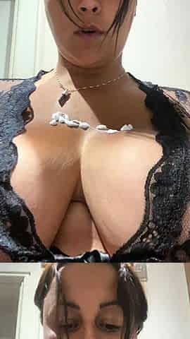 Big boobs milf masturbates with her dildo
