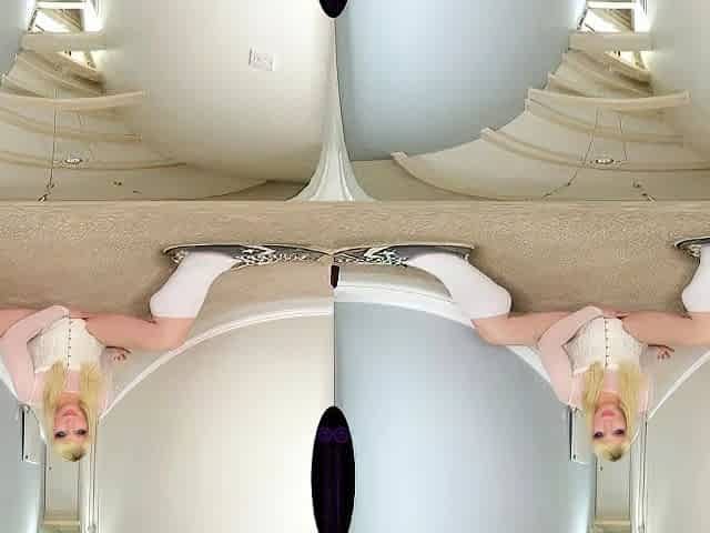 The English Mansion - Sissy Sneak Out - VR. Featuring