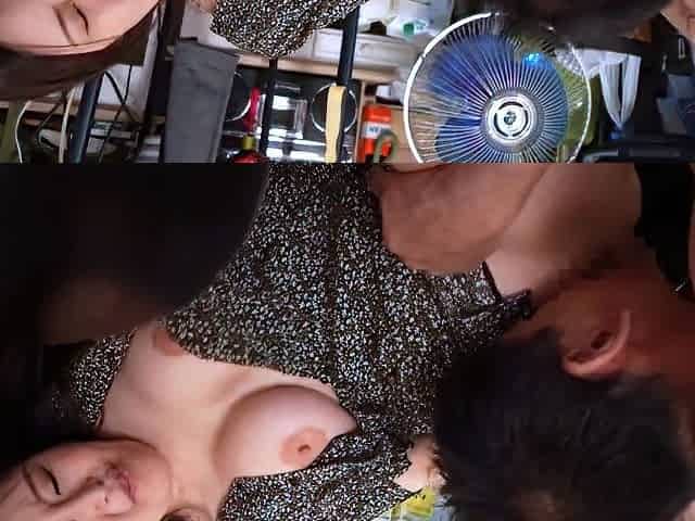 Omege japanese girl with big boobs on cams