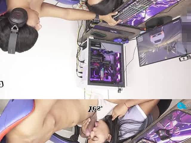 Cuckold chico amante a los videojuegos es sorprendido por Mishell y su garganta profunda - greatest XXX porn!