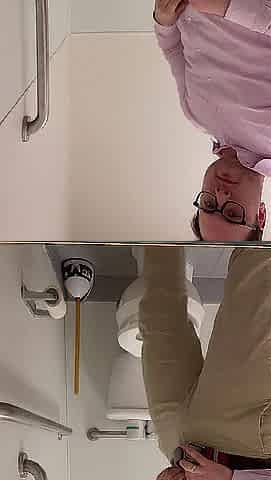 Masturbating at work, I jack off my jock in the washroom