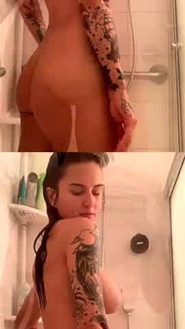 Awesome Big Boobs Blonde Masturbates In The Shower