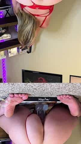 Blonde amateur MILF pov toys fingering shaved cunt