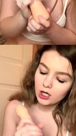 Amateur Webcam Teen Masturbates And Teases