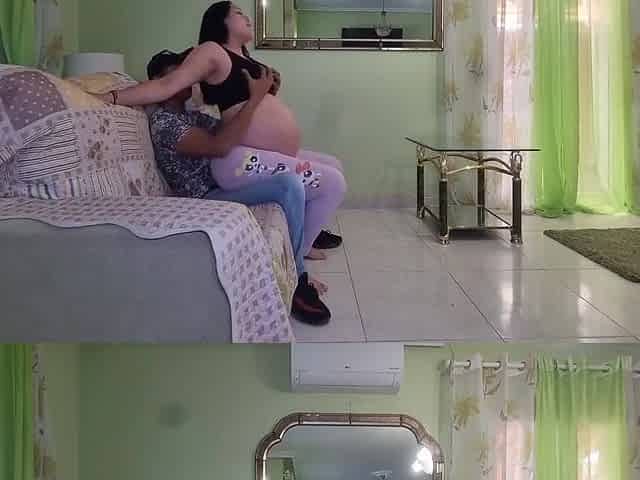 Big Belly Pregnant In Yoga Pants