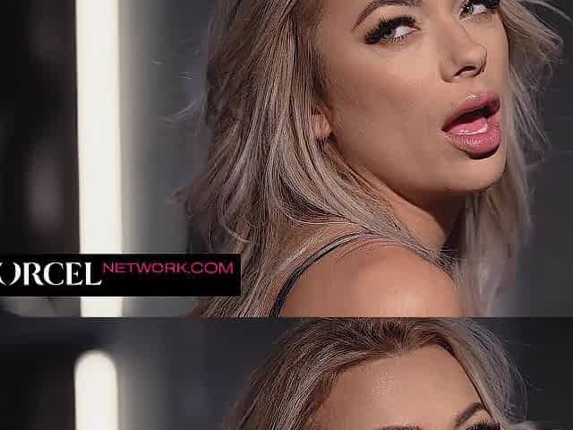 Golden-haired threesome temptation