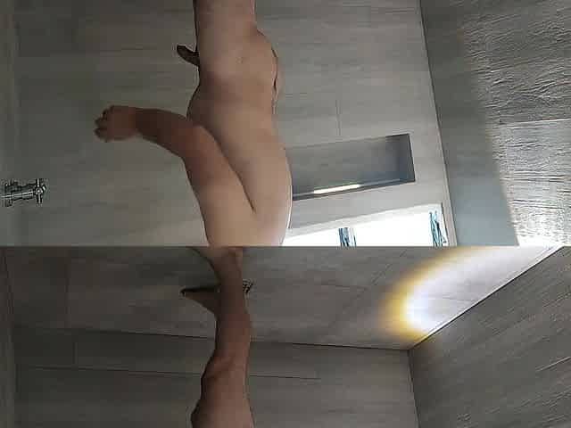 glamorous chick loves to screw in the hotel bath in doggy position and suck dick