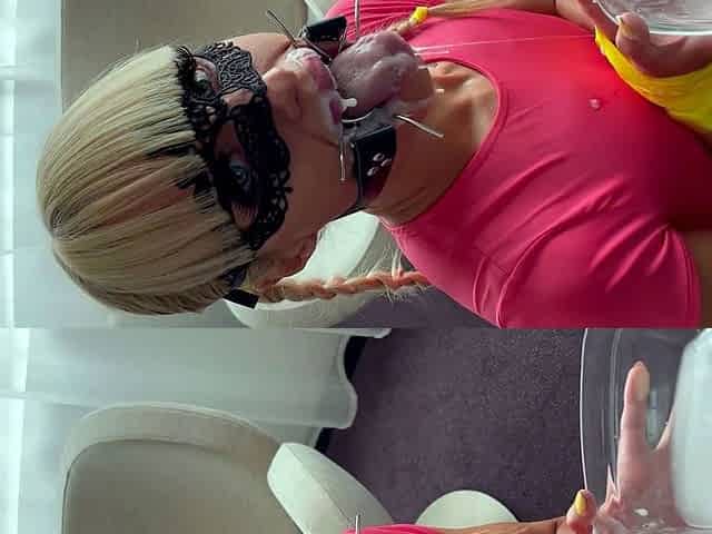 Homemade amateur blonde blowjob