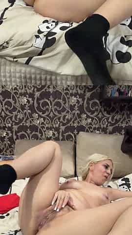 I Fuck Two Holes at the Same Time, Jumping and Moaning! Then I Suck a Dick Greedily Very Deeply!