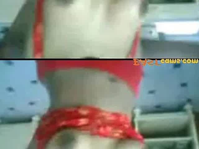 Malaysian Hijabi Gives Blowjob in the Office