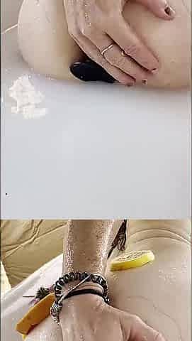 Rachel Knoxxx hot milk baths