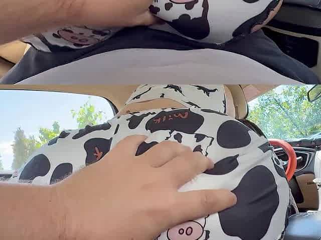 My Large Booty in Cute Pajama Made Stranger Cum on Self in the Car