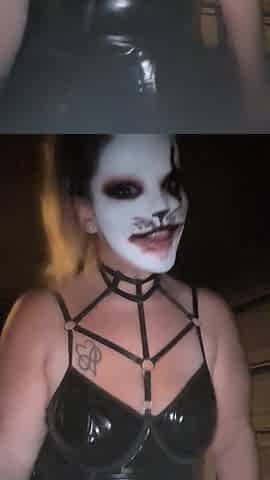 Smokin' big beautiful woman Jaw-dropping Kitty Clown with Large Titties and Butt begging to have some pleasure