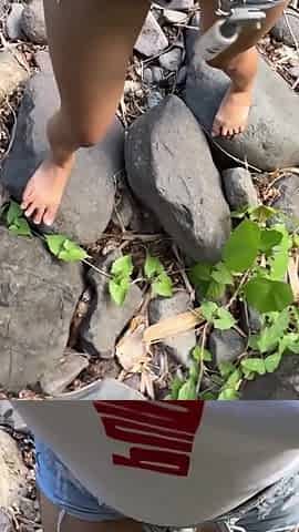 Beautiful Girl Masturbate in Jungle, First Time Experiencing