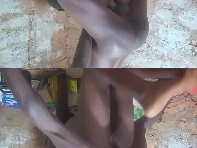 A Ebony repairman screwed the customer hard like a bitch