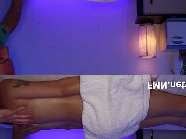 Sofie Reyez - Massage Session Goes Sideways