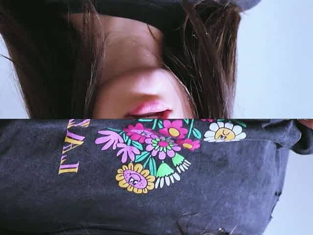 Webcam brunette solo masturbation
