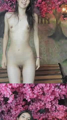 Dancing Sex Naked Show Petite Latina