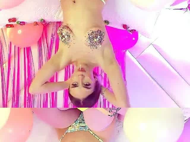 Amateur brunette ariana marie solo toying