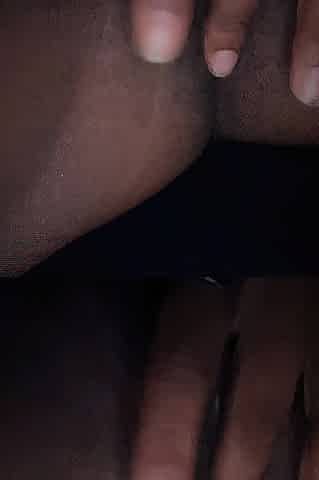 Fingering my dyke twat