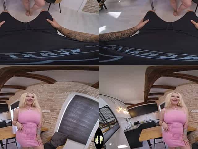 Sex with BBW - SqueezeVR
