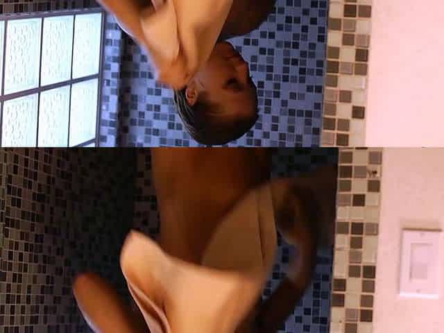 Amateur Webcam Cute Teen Plays Solo