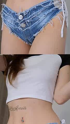 Cute amateur webcam teen girl toying pussy on webcam