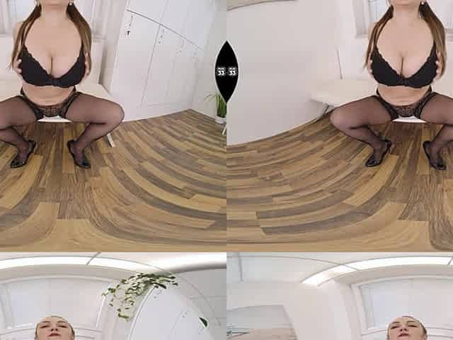 Play with Me - Big Tits Amateur MILF - +33 - SexLikeReal