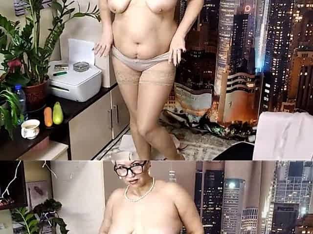 MILF Secretary with Zucchini and Carrots in Wet Mature Cunt...
