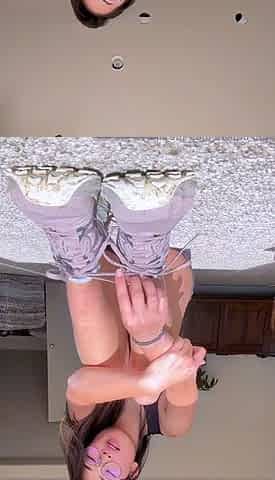 Maitresse Madelines solo foot fetish POV