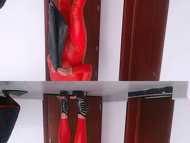 HERMOSA FEMBOY EN TRAJE LATEX_CAUTSUITE