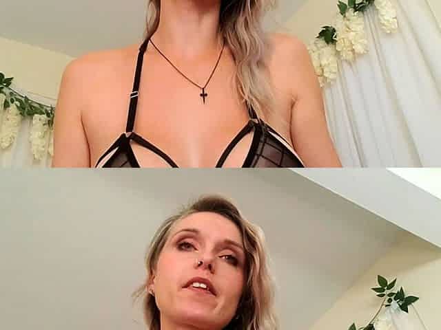 Close up pussy solo dildoing