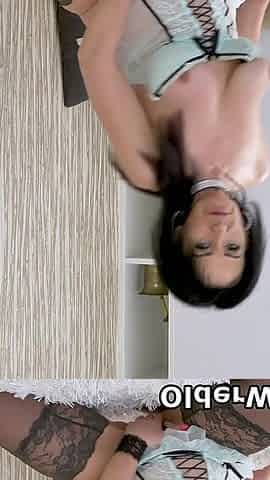 MILF Alex's Fingers Know Perfectly Well How to Please Her Mature Cunt