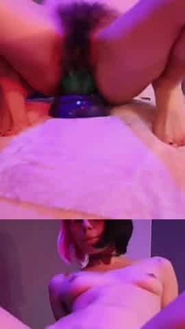 Walking Around with Huge Pluge in My Ass