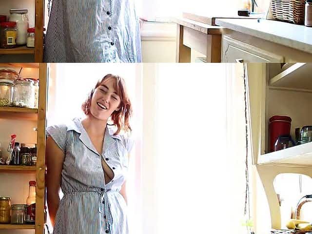 All natural redhead shows us how she masturbates