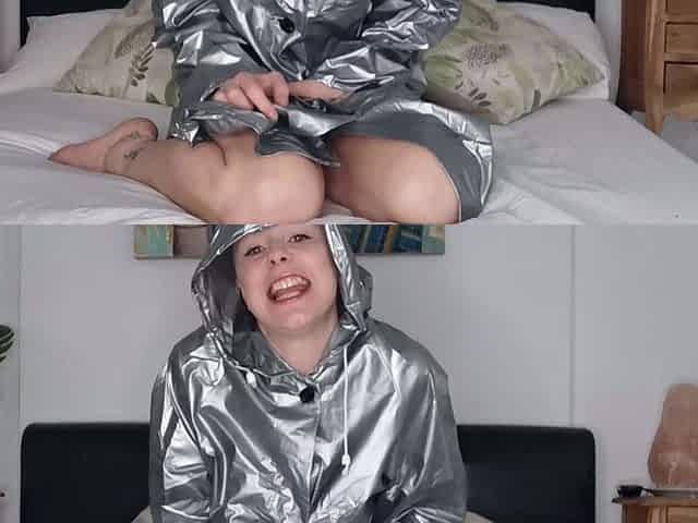 Amateur webcam girl masturbate big dildo