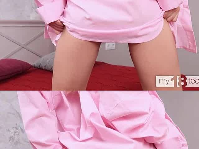 MY18TEENS - Babe beauty play with her moist snatch