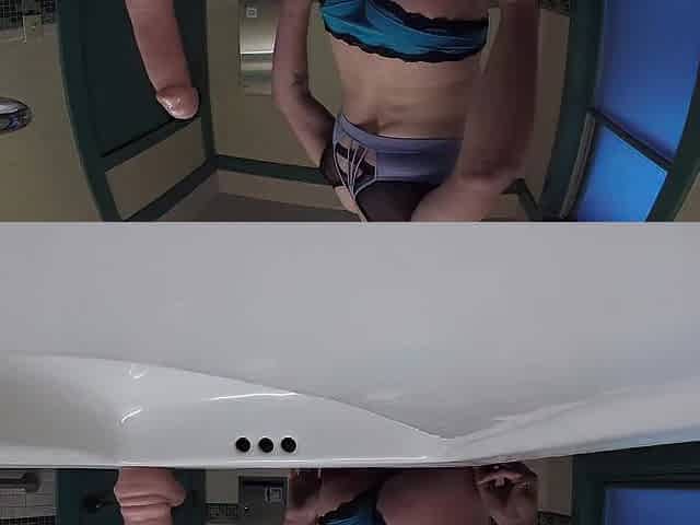 Cd Bangs BIGGEST Vibrator In Truckstop Baths