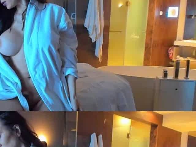 Big boob brunette masturbates on webcam