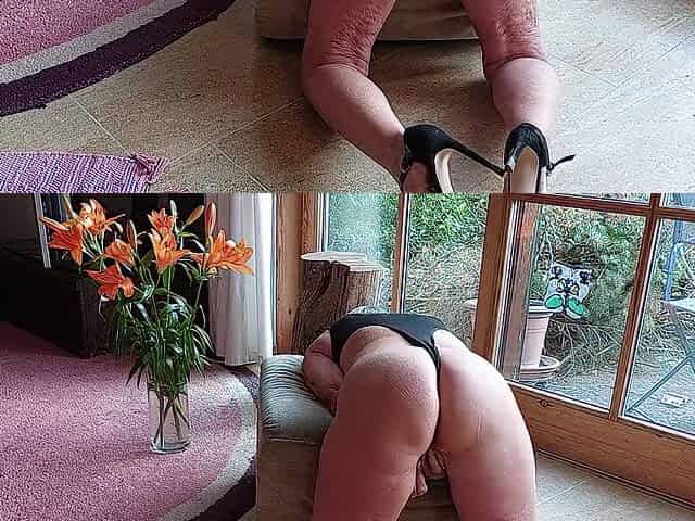 Granny Gets Drilled From Behind and Screams as This babe Comes!