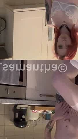 Kitchen Self Pleasure