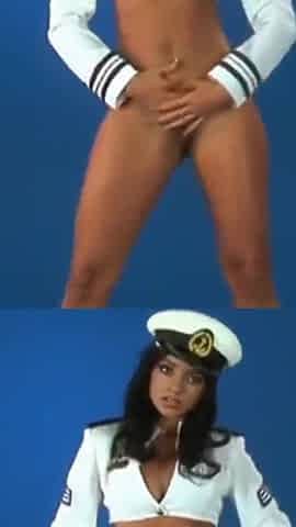 Julia Paes In Strip Perfect Body And Fucking With Women - 720p