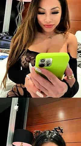 Big boobs milf masturbates with her dildo