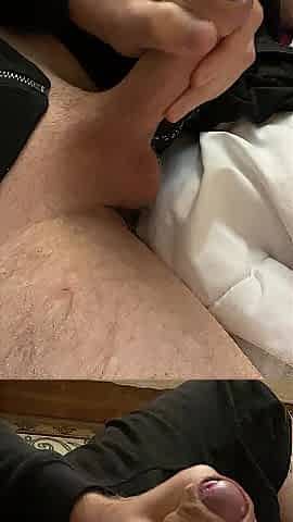 See me masturbate my penis in daybed and make me cum